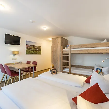Loewen Otel 3*
