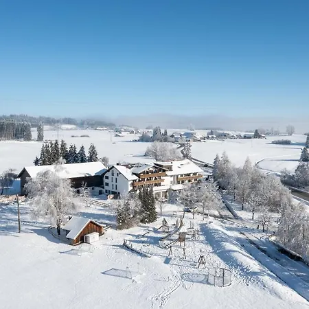 Hotel Loewen Nesselwang