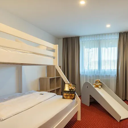 Hotel Loewen 3*