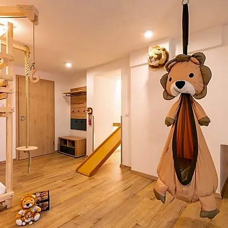 Loewen Hotel 3*